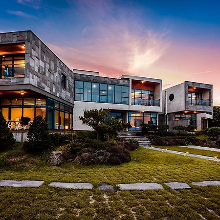 Cobeach Familiar Pension Sogüpcho Exteriér fotografie