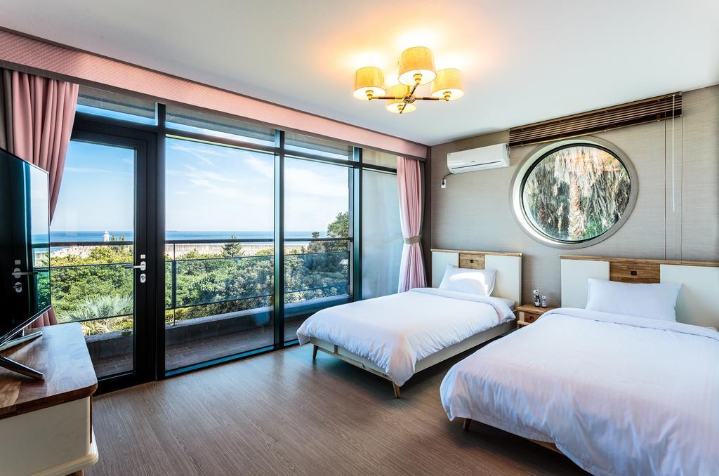 Cobeach Familiar Pension Sogüpcho Exteriér fotografie