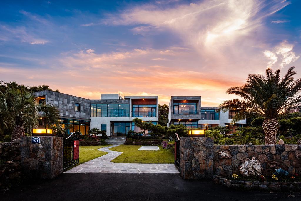 Cobeach Familiar Pension Sogüpcho Exteriér fotografie
